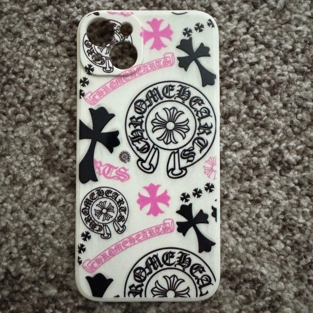 APPLE IPHONE 14 PLUS SIMILAR TO CHROME PRINT ON PHONE CASE NEW NEVER USED HEARTS